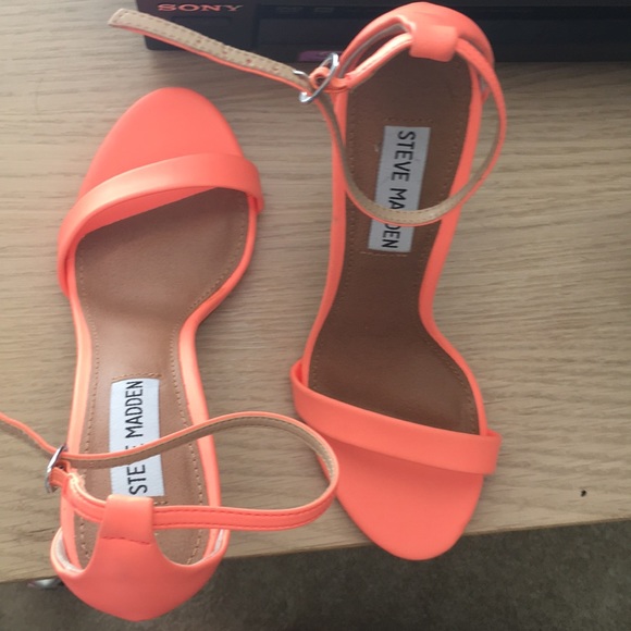Steve Madden Stecy coral sandals size 6 - Picture 2 of 4